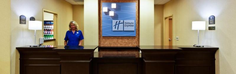 Holiday Inn Express & Suites Morristown By Ihg Exterior photo